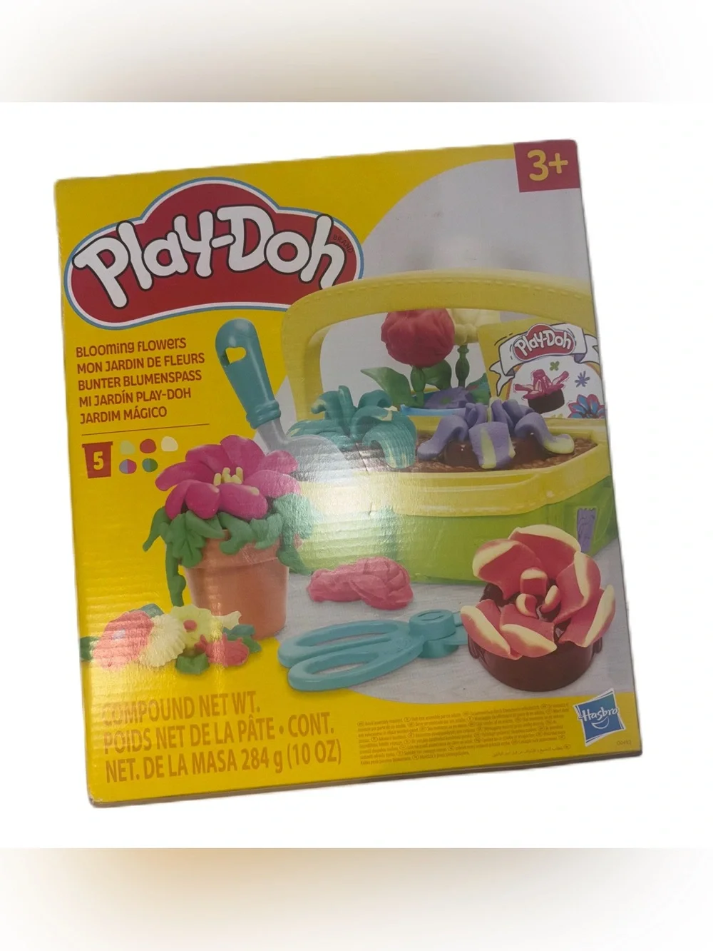 Play-Doh Blooming Flowers Set - Pink, Purple, Green